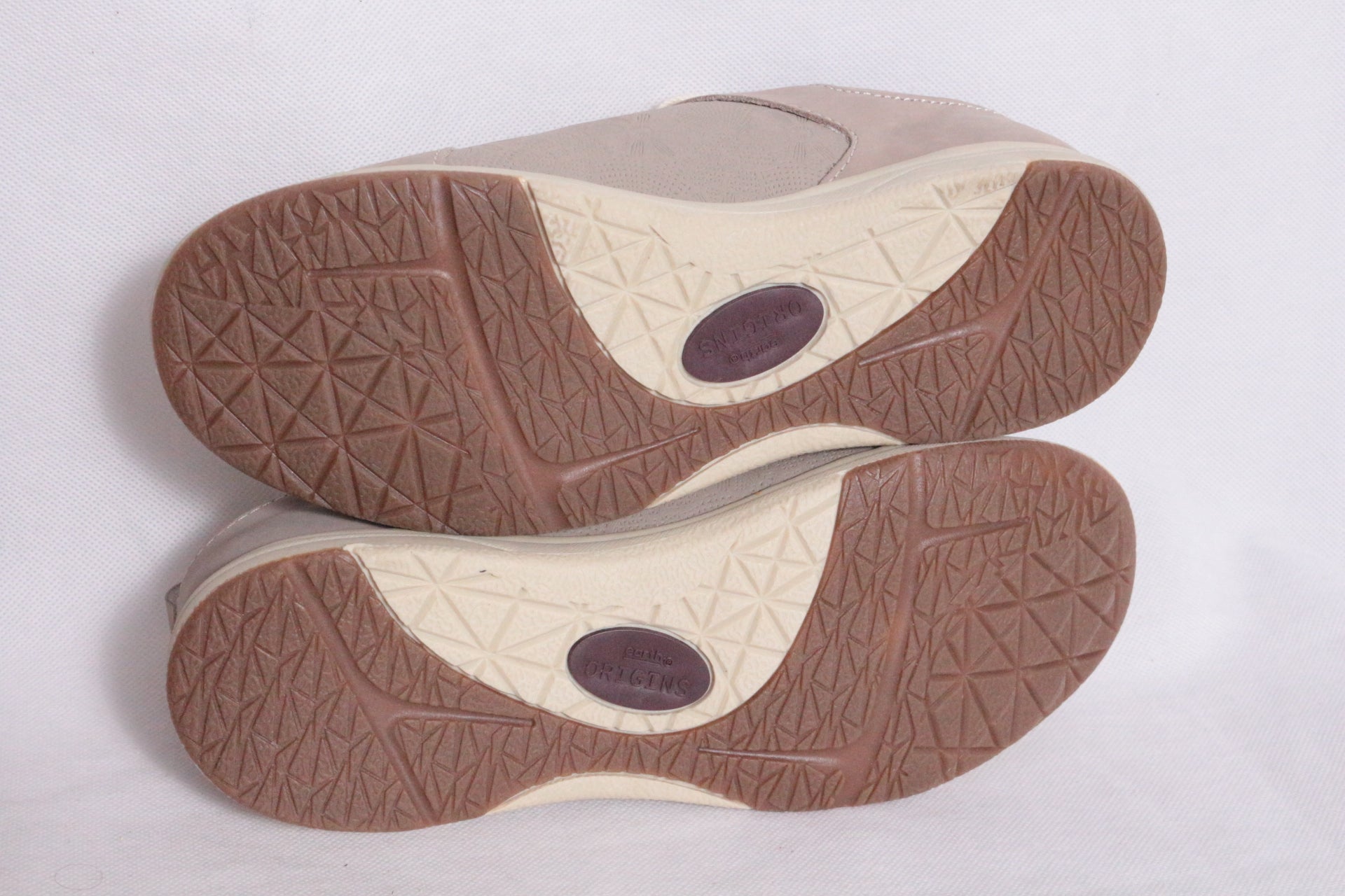 Earth Origins Baskets Cuir    Neuf 8