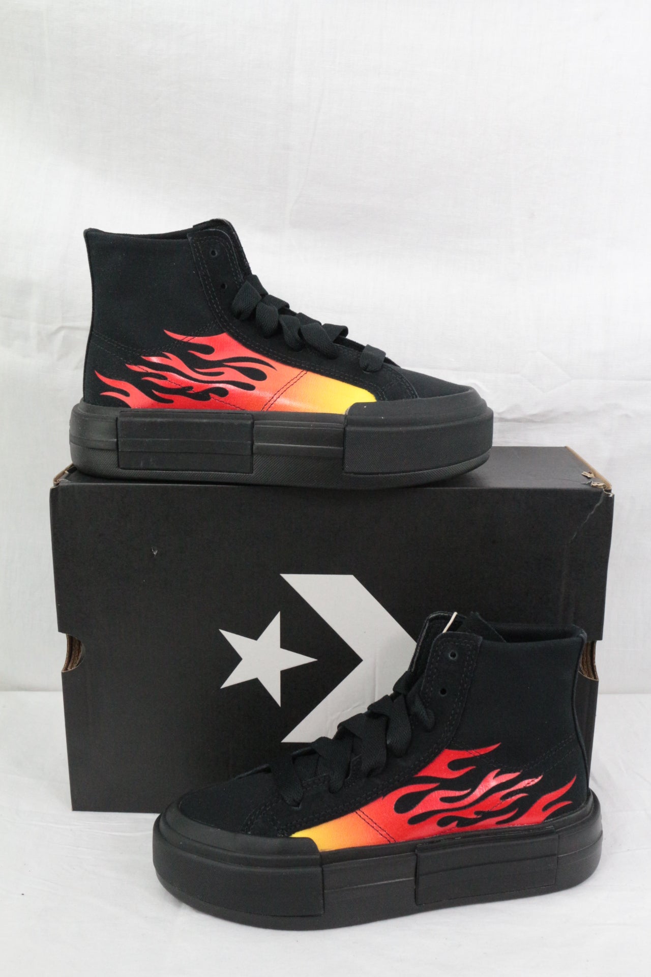 Converse Baskets montantes Cuir, Coton Noir, Rouge  40.5 Neuf