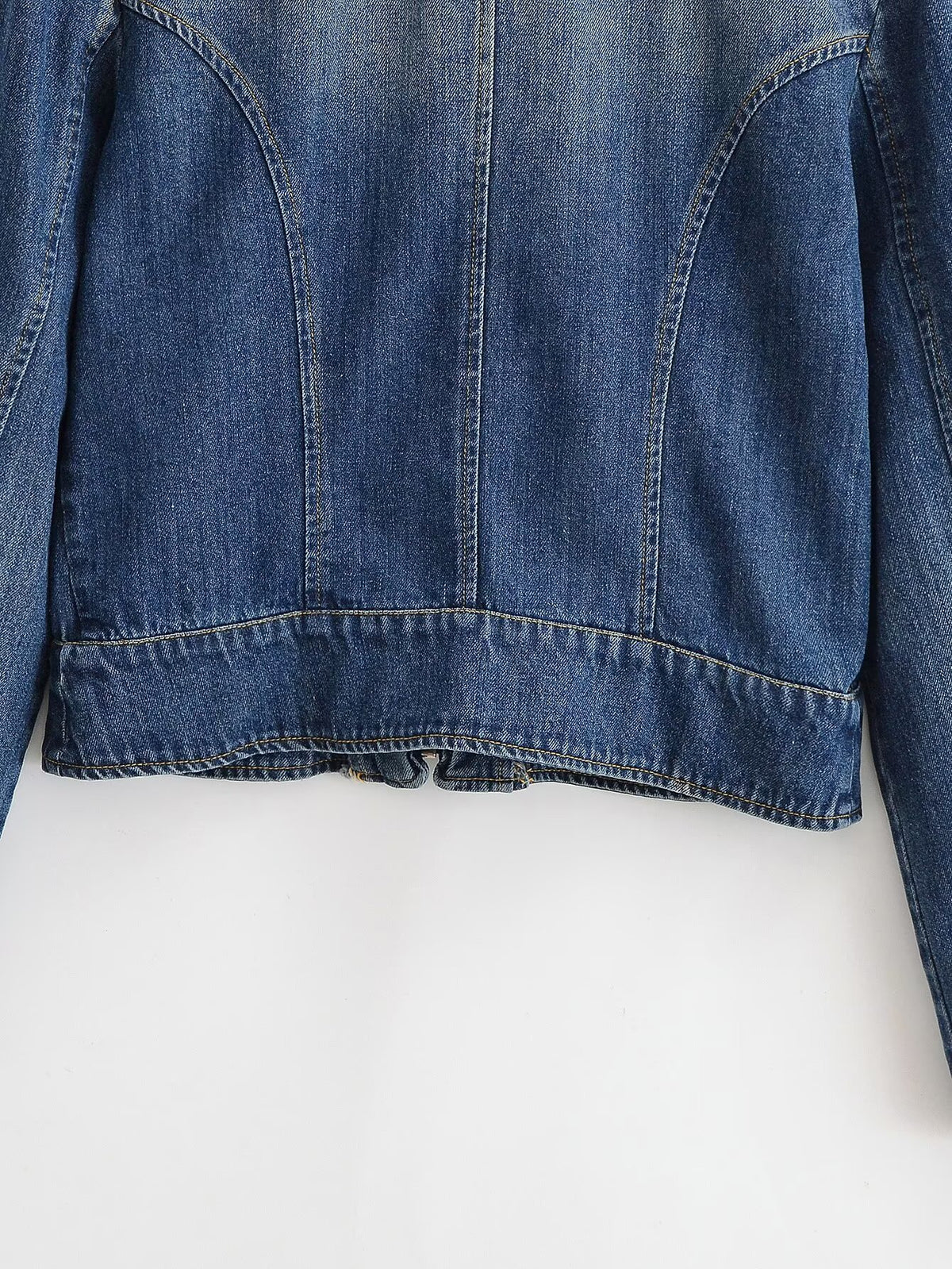 Veste courte en jean col montant femme – photo 16 – Frippin'Dealz