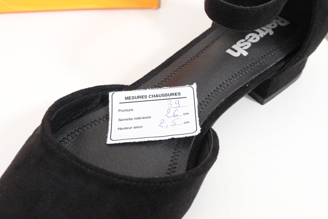 Escarpins petits talons noirs Refresh taille 39 9