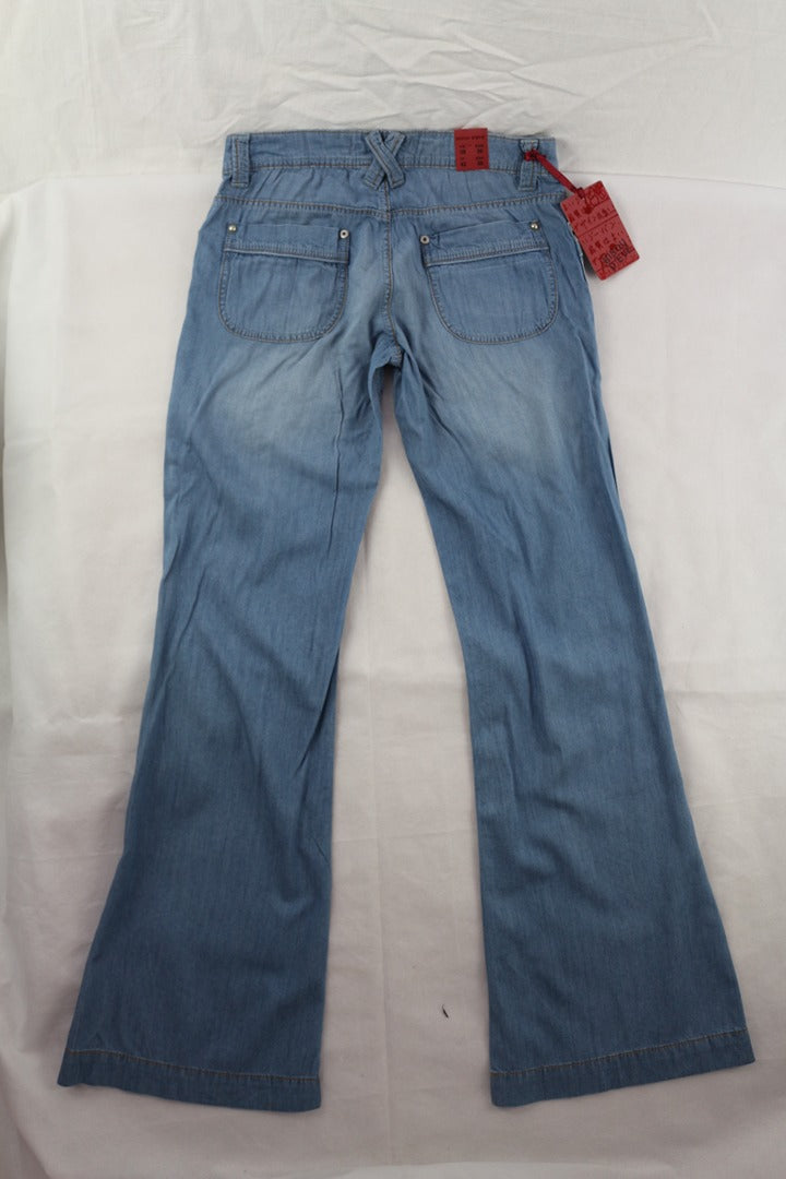 Jean évasé Bisou D'eve bleu clair viscose taille 38 neuf avec étiquette 8