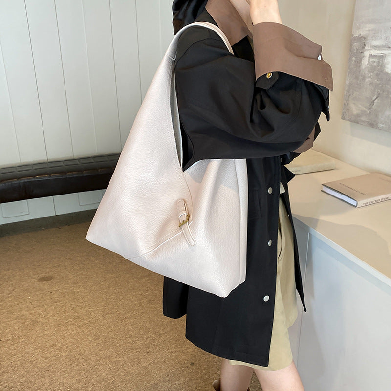 Grand sac porté épaule simili cuir – photo 5 – Frippin'Dealz