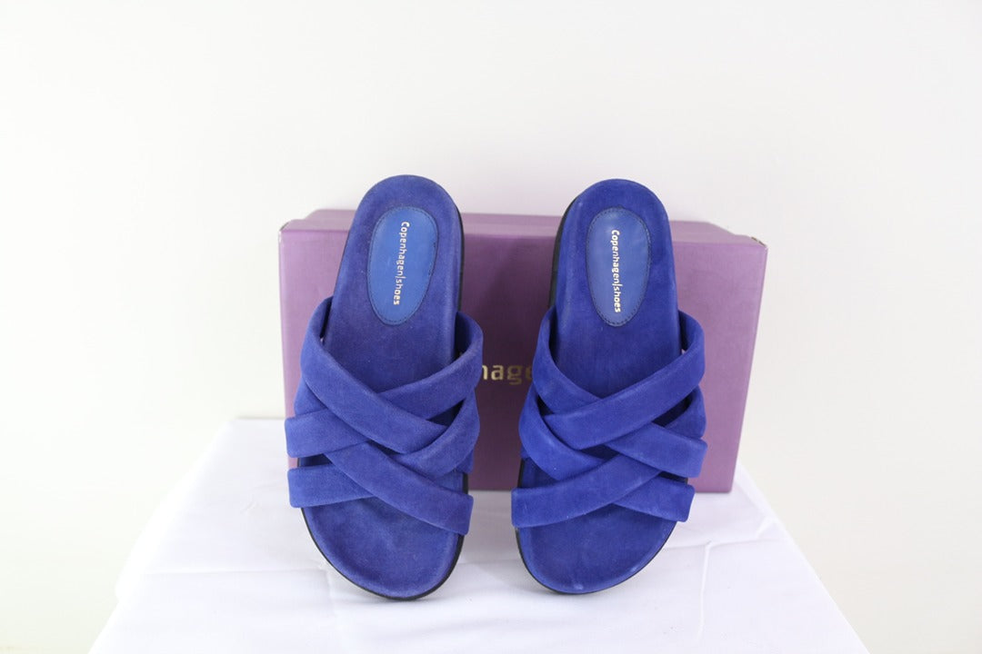 Sandales Copenhagen Shoes en daim bleu électrique taille 36 3