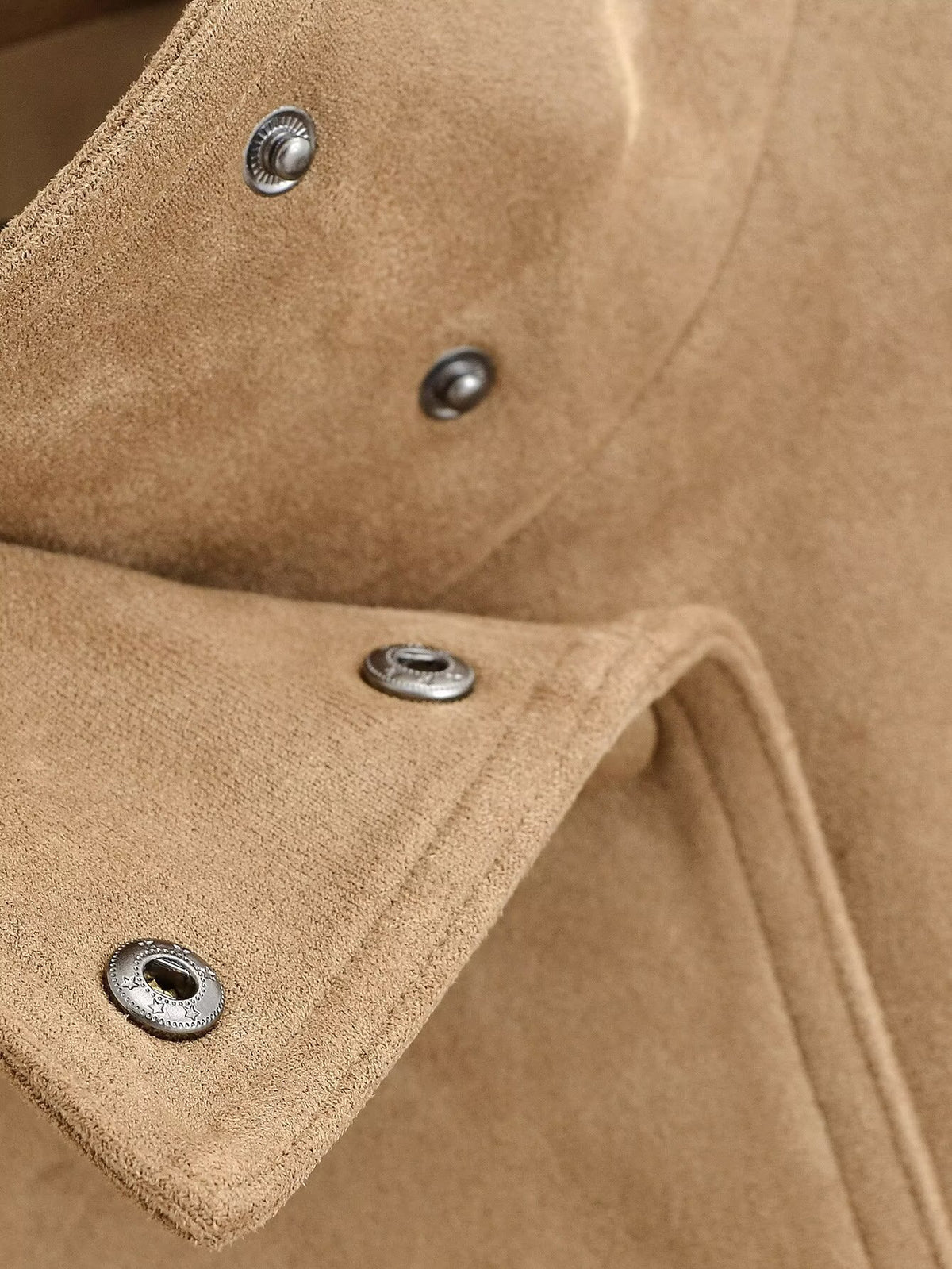 Veste courte effet daim col montant boutonnage simple poches femme – photo 13 – Frippin'Dealz