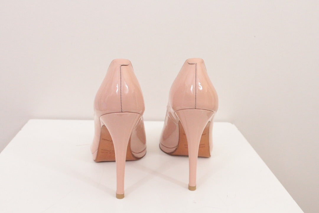 Escarpins Malefic Choo vernis rose nude taille 37 talon haut 9