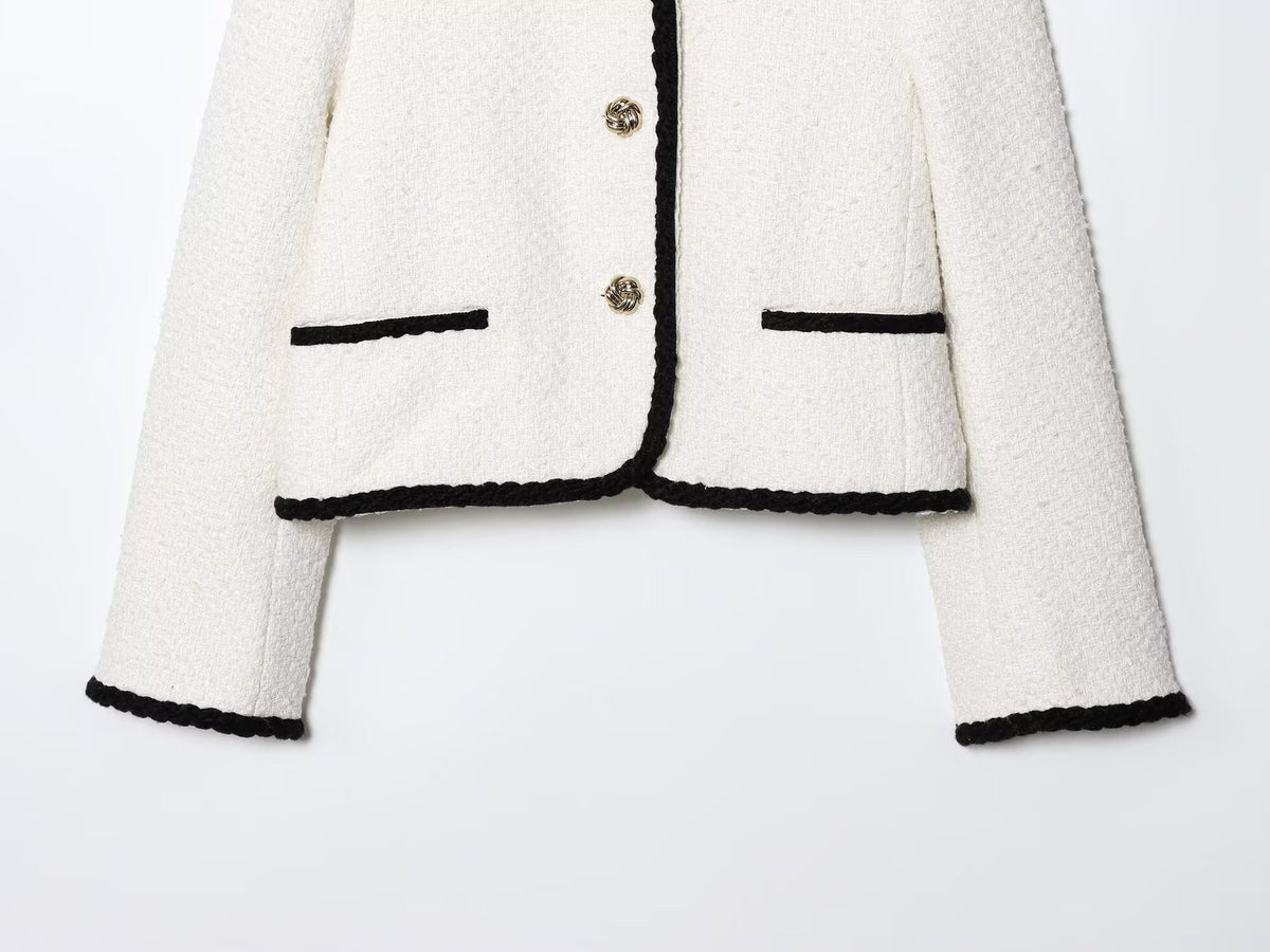 Manteau court style tailleur col rond bordures duveteuses femme – photo 12 – Frippin'Dealz