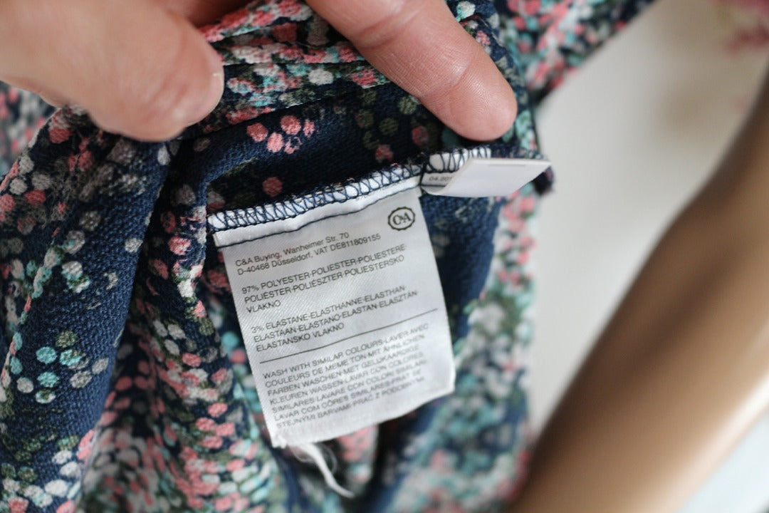 Robe courte Yessica bleu marine à fleurs sans manches S 9