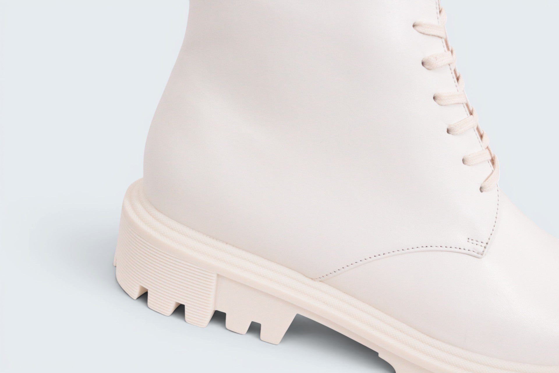 Bottines Ghazal Blanches Semelle Crantée Femme Style Ranger Chunky Neuves 4
