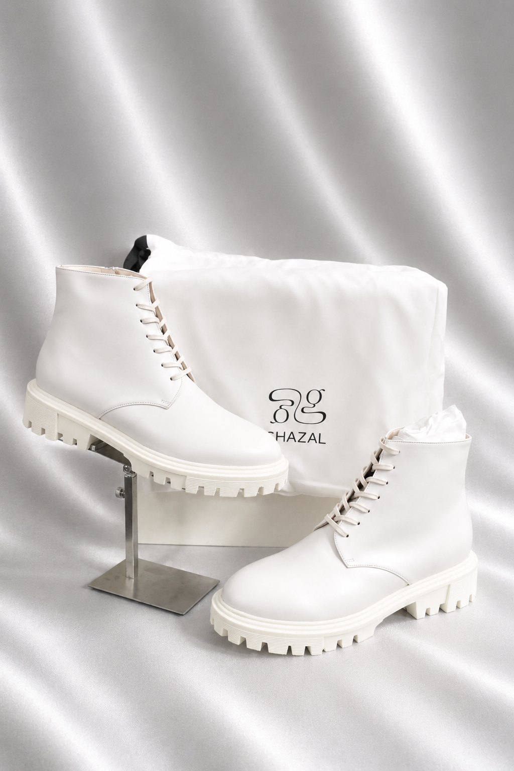 Bottines Ghazal Blanches Semelle Crantée Femme Style Ranger Chunky Neuves