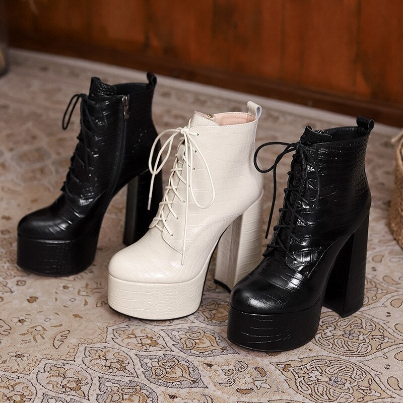 Bottines cuir talon haut plateforme lacets croisés femme – photo 38 – Frippin'Dealz