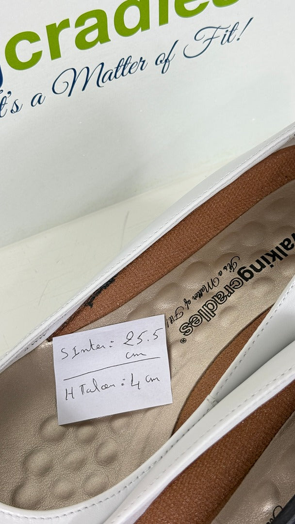 Escarpins cuir blanc Walking Cradles confortable talons 40 9