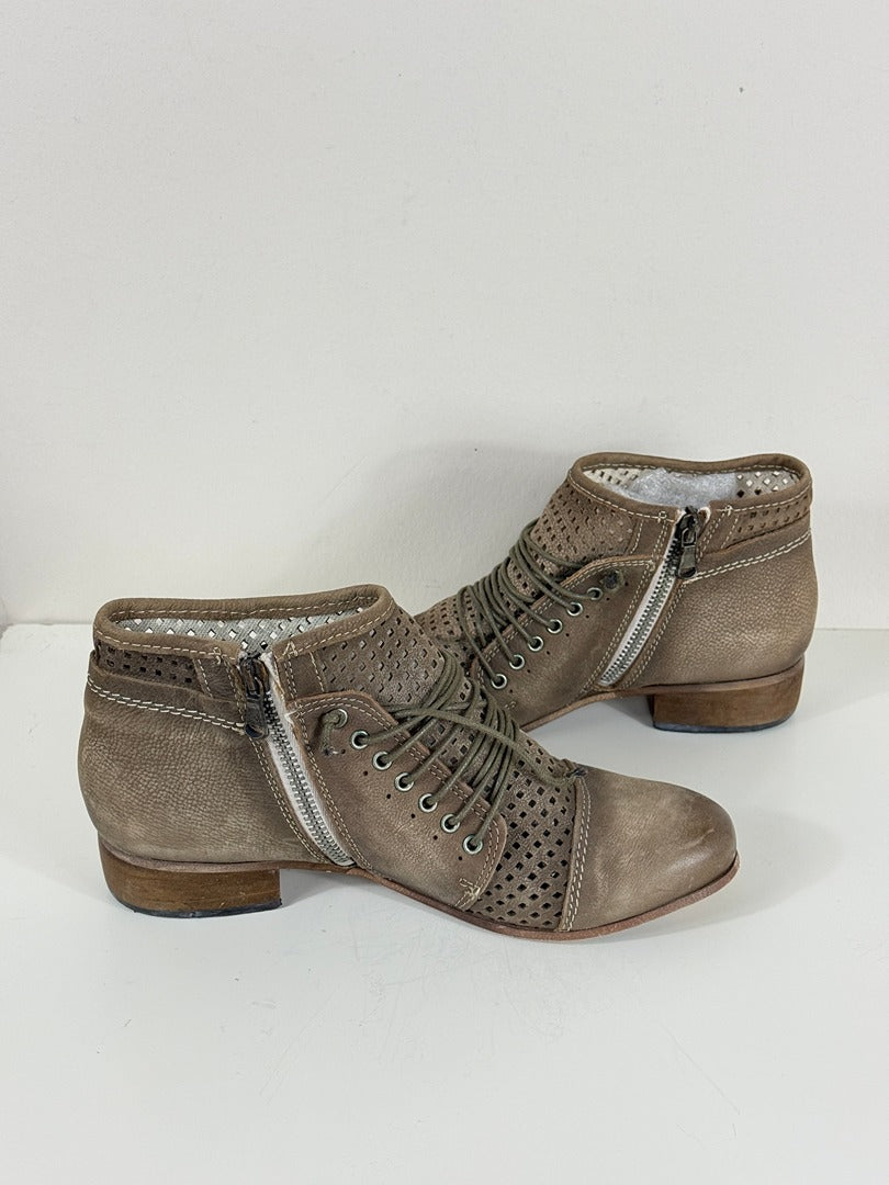 Boots Eva Gatti cuir taupe ajouré boho chic 38 1