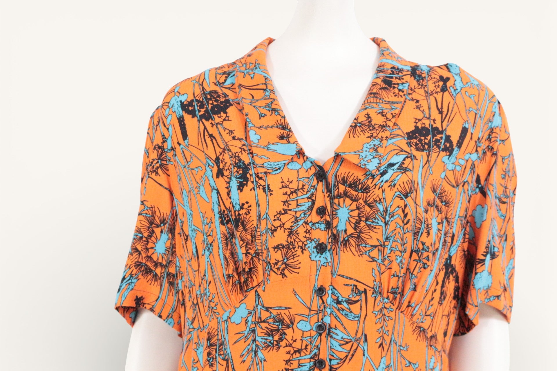 Zibilondon – Langes Kleid Sasha mit Chelsea-Kragen – Viskose – Orange, Blau 7
