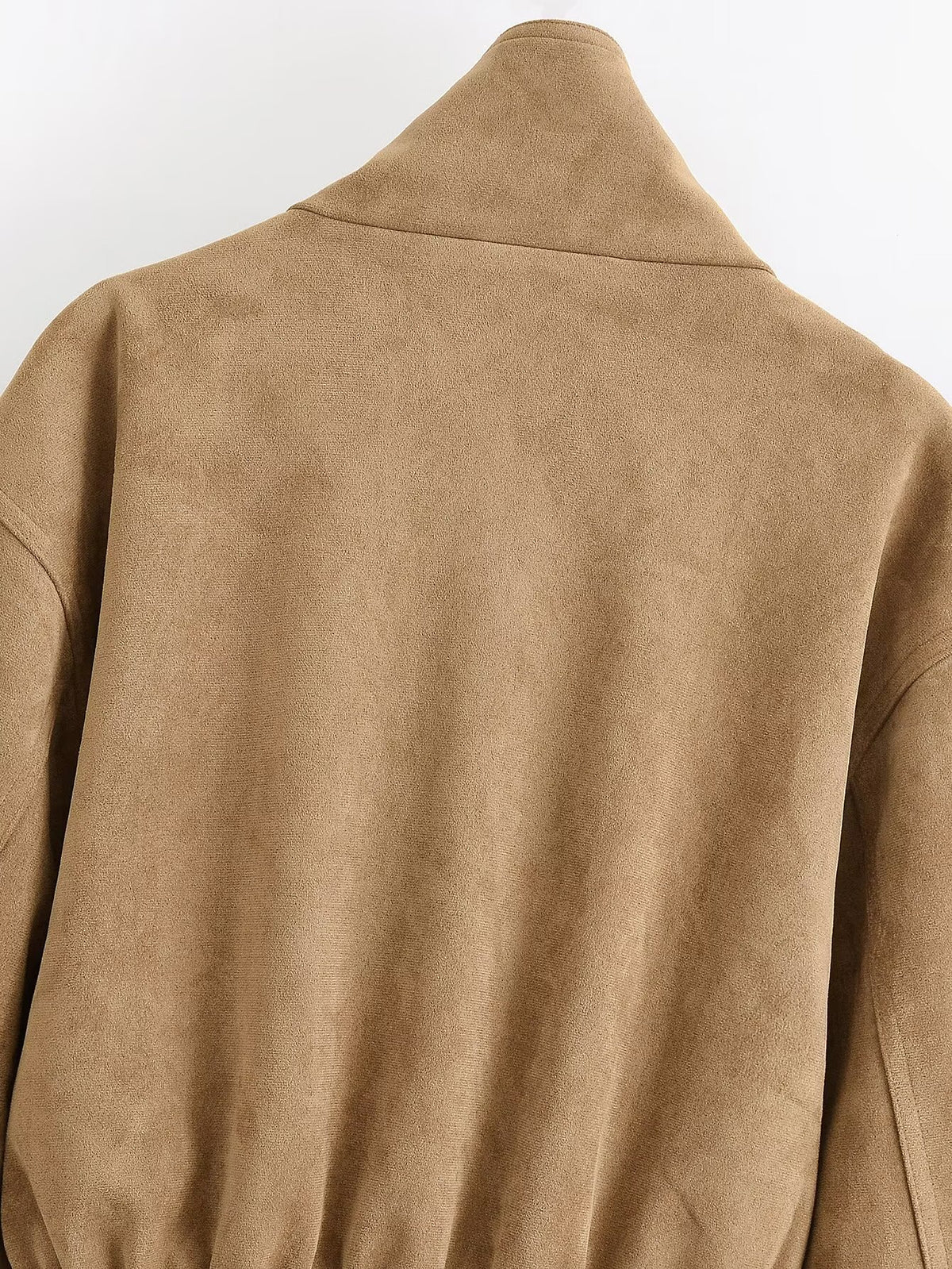Veste courte effet daim col montant boutonnage simple poches femme – photo 18 – Frippin'Dealz