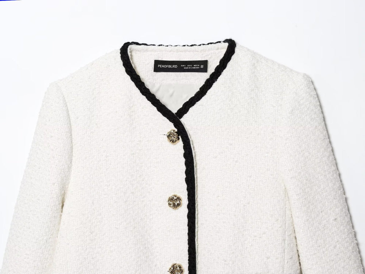 Manteau court style tailleur col rond bordures duveteuses femme – photo 9 – Frippin'Dealz