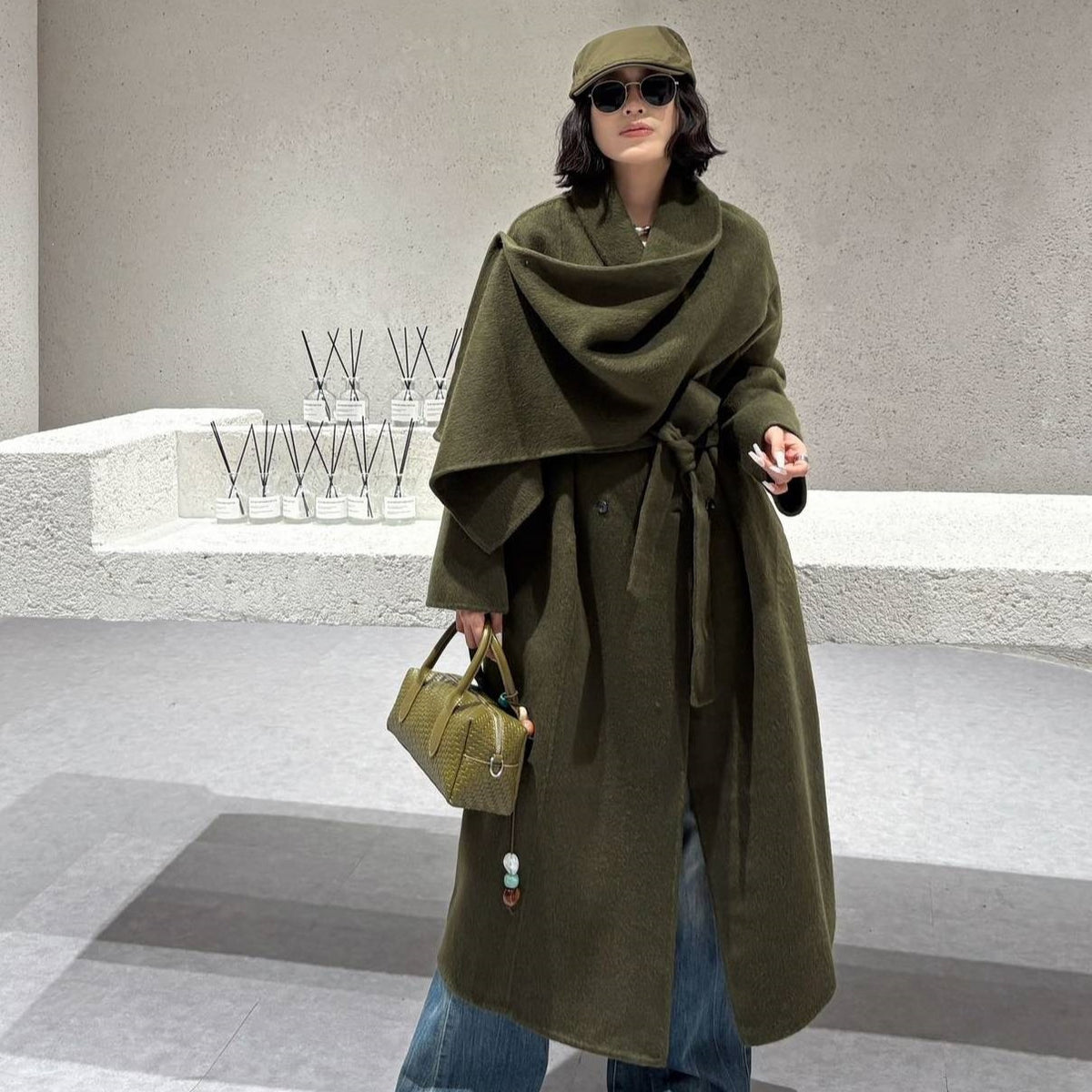 Manteau mi-long en lainage double face – photo 1 – Frippin'Dealz