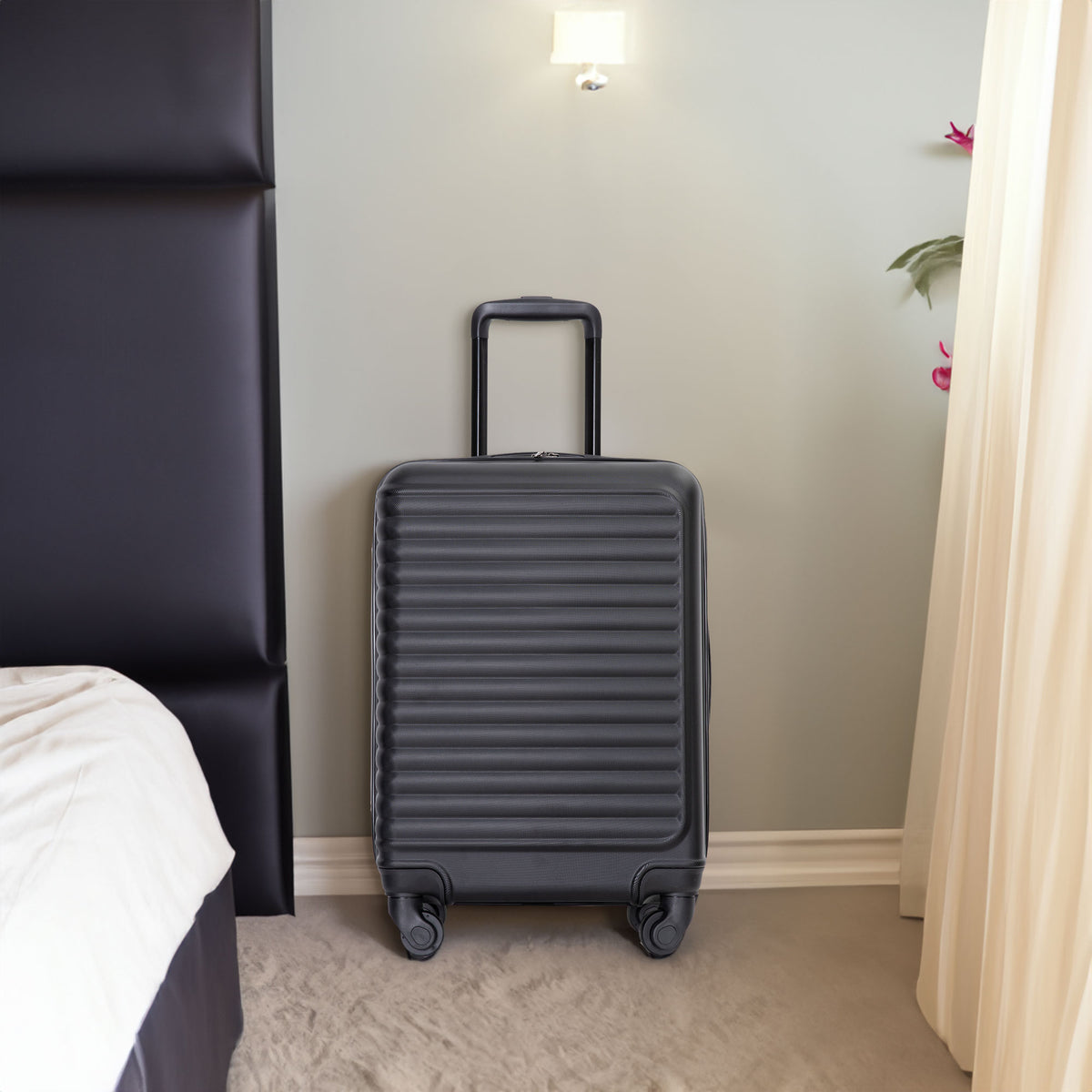 Valise cabine 55 cm rigide noire – photo 1 – Frippin'Dealz