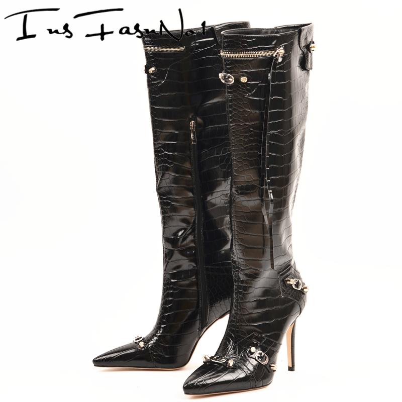 Bottes hautes punk à talon aiguille et rivets, zip latéral, noir