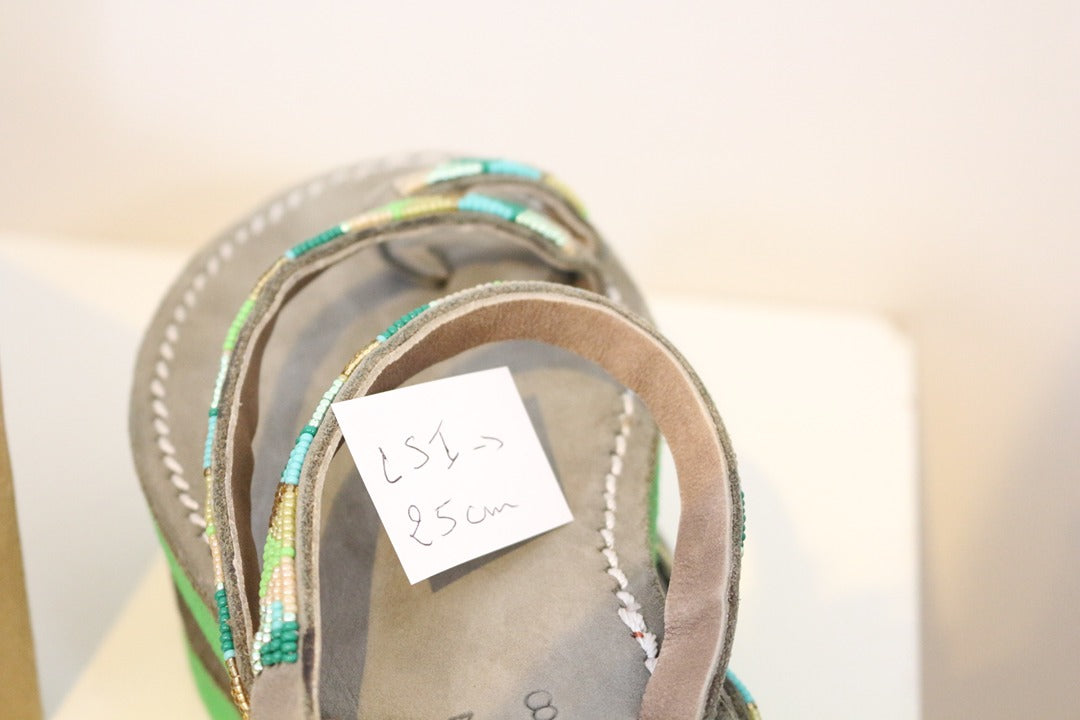 Sandales plates en cuir et perles Laidback London vert olive 38 6