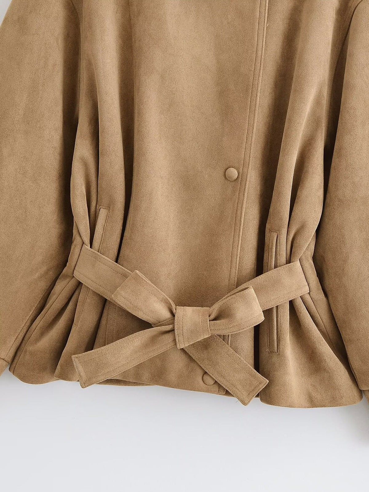 Veste courte effet daim col montant boutonnage simple poches femme – photo 14 – Frippin'Dealz