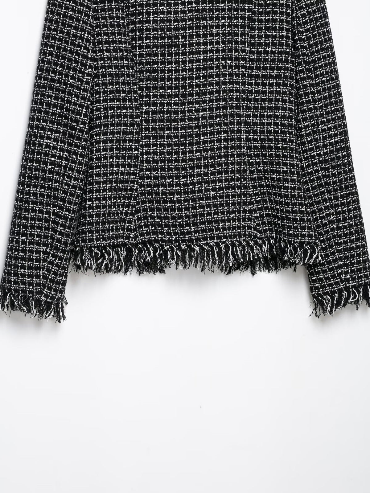 Blazer col montant bords effilochés boutons femme noir – photo 16 – Frippin'Dealz