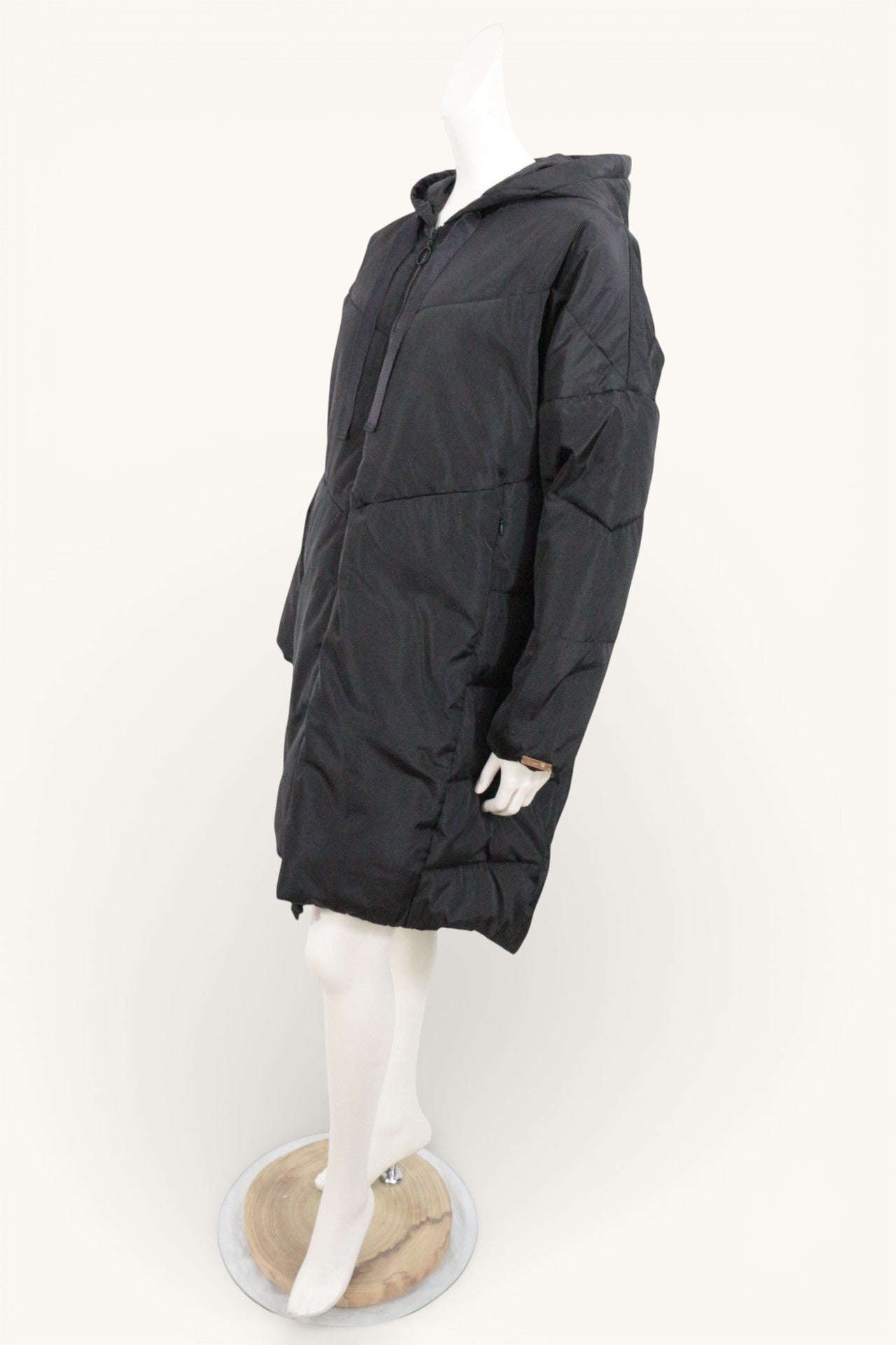 TWIN SET – Langer Daunenmantel – Schwarz 4