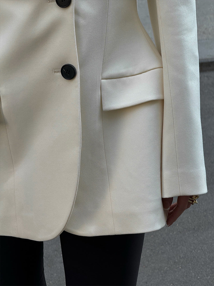 Blazer femme cintré col V – photo 64 – Frippin'Dealz