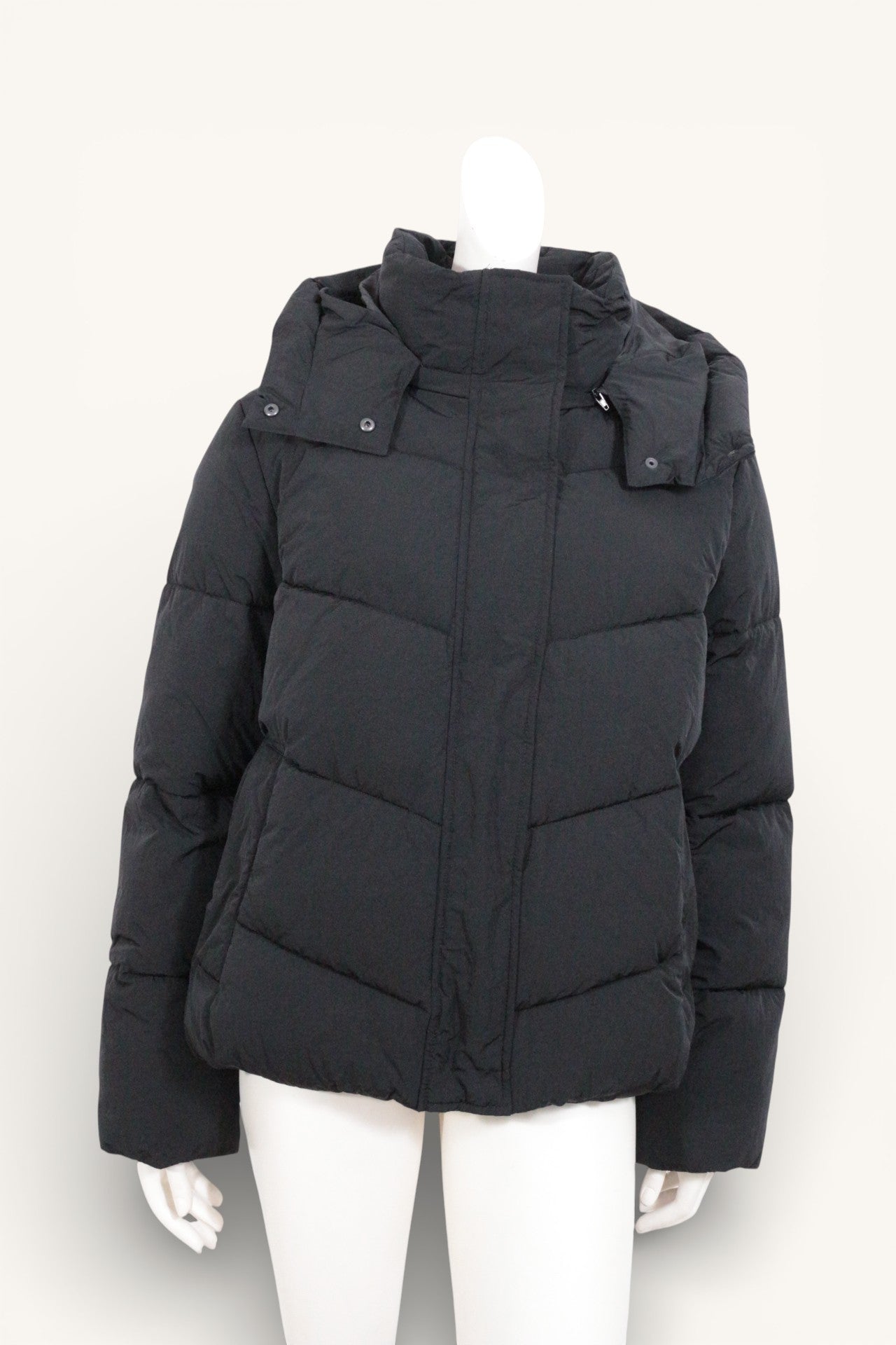 Calvin Klein – Piumino corto – Poliestere riciclato – Nero