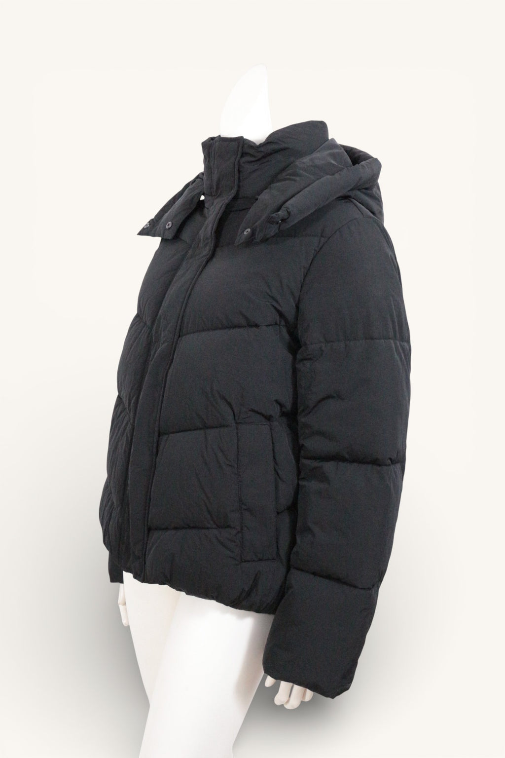 Calvin Klein – Piumino corto – Poliestere riciclato – Nero