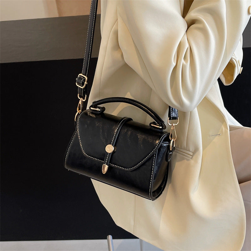 Petit sac bandoulière carré en similicuir – photo 3 – Frippin'Dealz