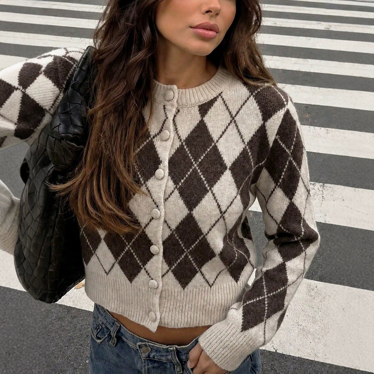 Cardigan en maille à losanges, col rond et simple boutonnage