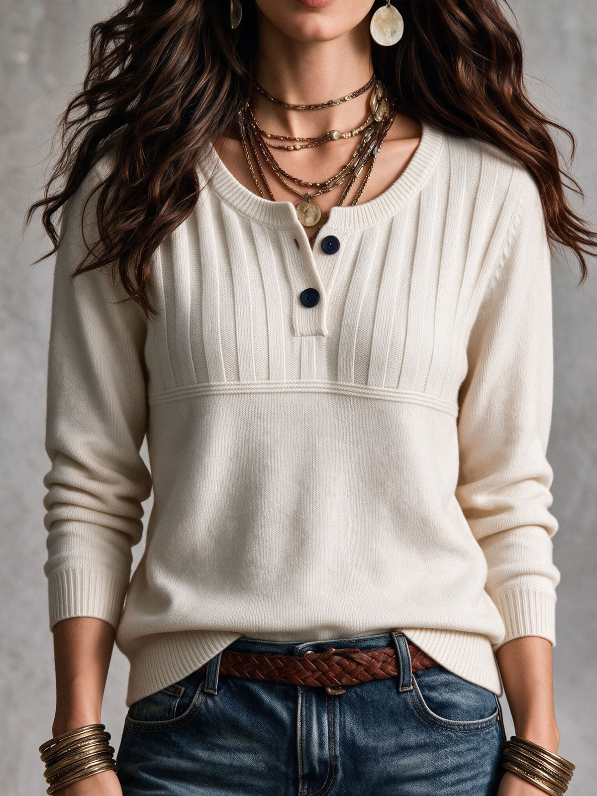 Pull uni col rond manches longues femme blanc cassé – photo 7 – Frippin'Dealz