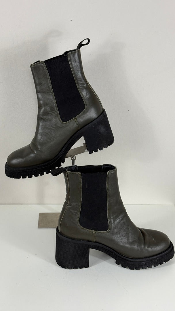 Bottines Chelsea Minelli vert kaki cuir semelle crantée 38 vintage 4