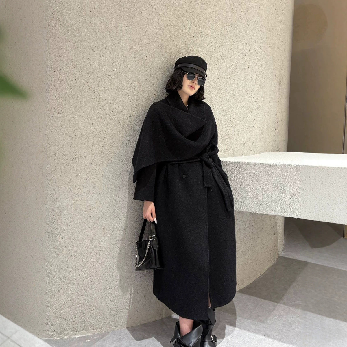 Manteau mi-long en lainage double face – photo 9 – Frippin'Dealz