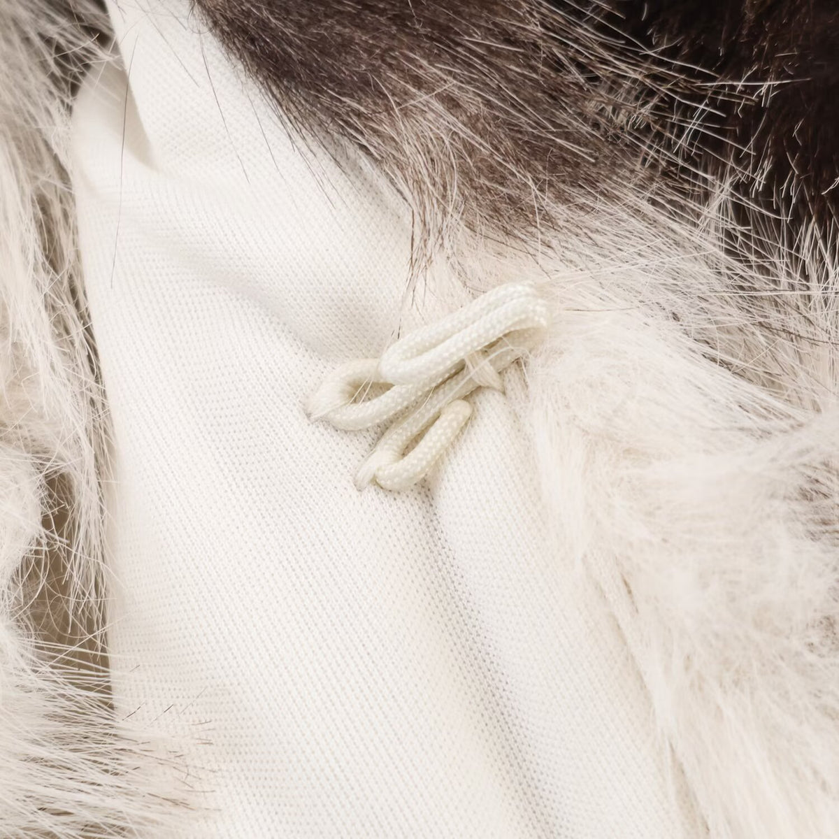 Veste fausse fourrure fleurie – photo 12 – Frippin'Dealz