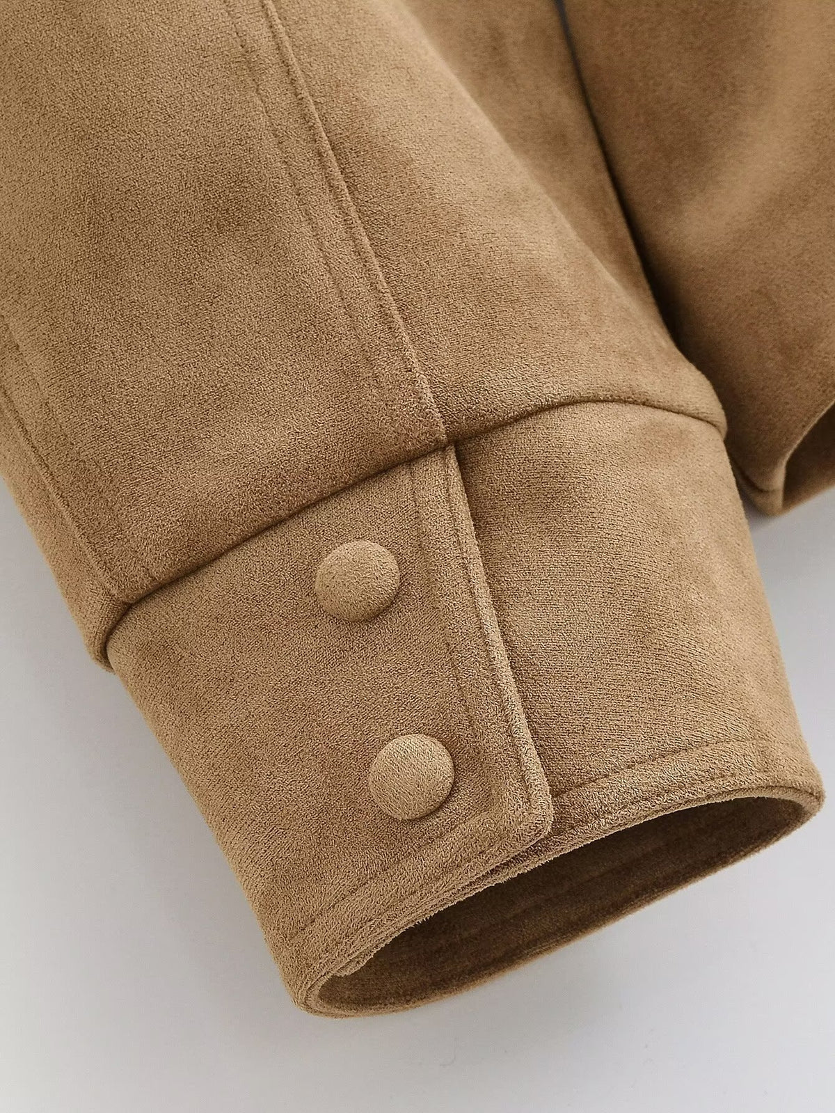Veste courte effet daim col montant boutonnage simple poches femme – photo 20 – Frippin'Dealz