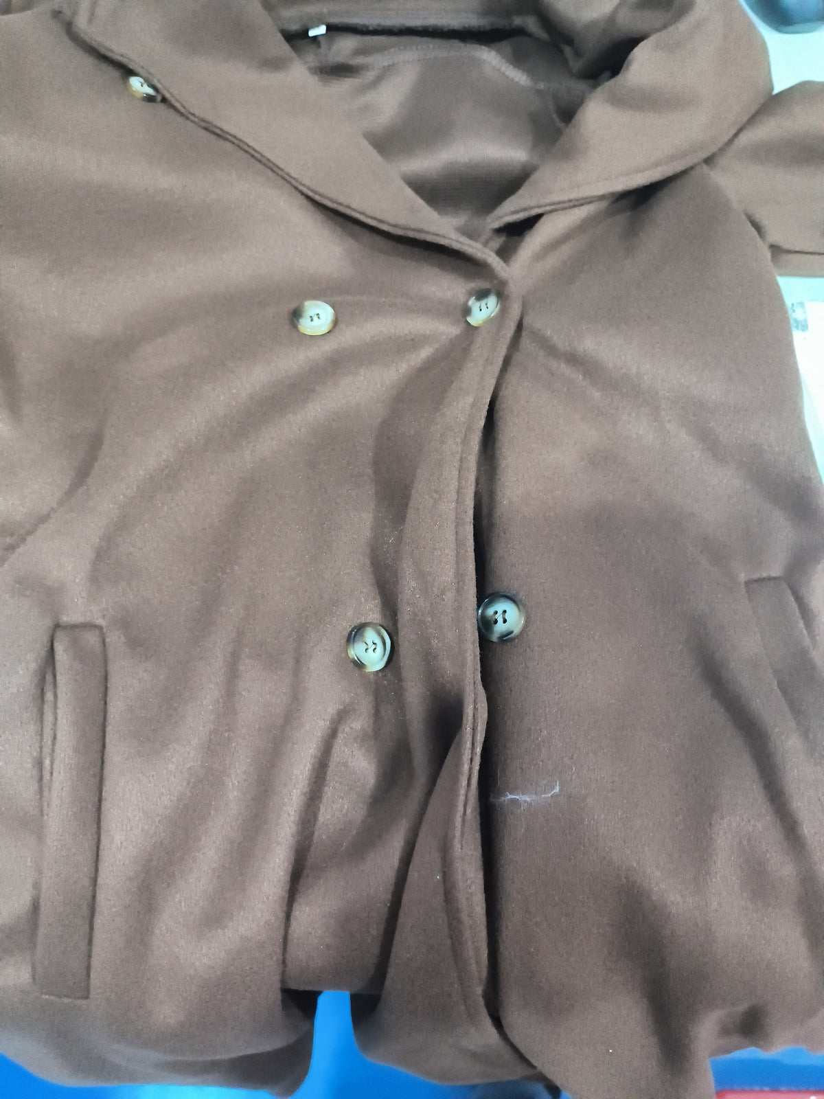 Trench long croisé ceinturé – photo 10 – Frippin'Dealz