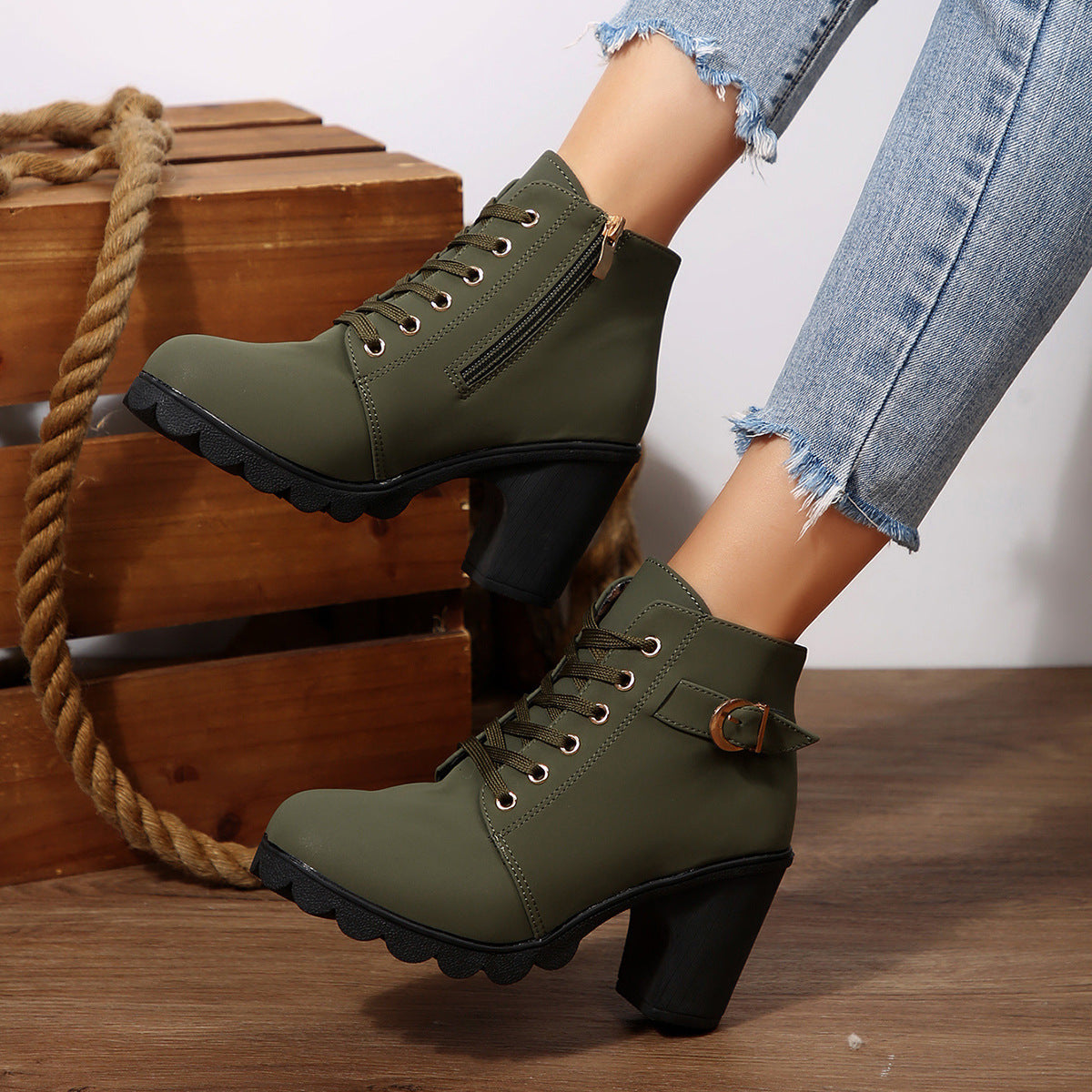 Bottines à lacets talon épais – photo 4 – Frippin'Dealz