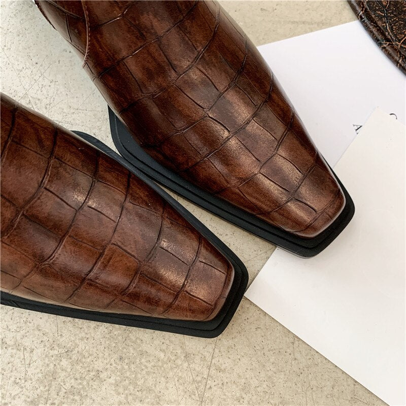 Bottines cuir talon épais bout carré zip latéral rétro femme – photo 43 – Frippin'Dealz