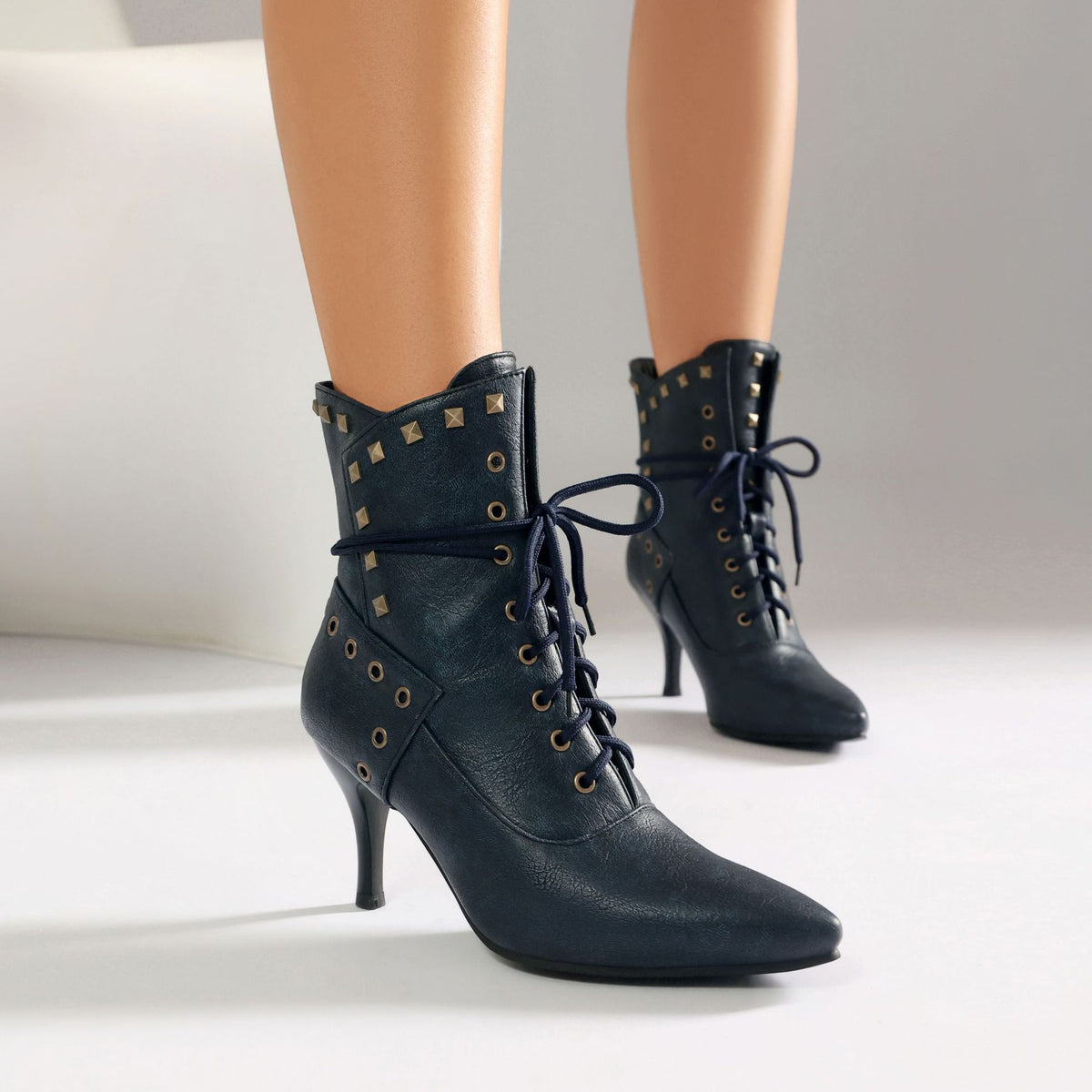 Bottines à lacets cloutées à bout pointu – photo 3 – Frippin'Dealz