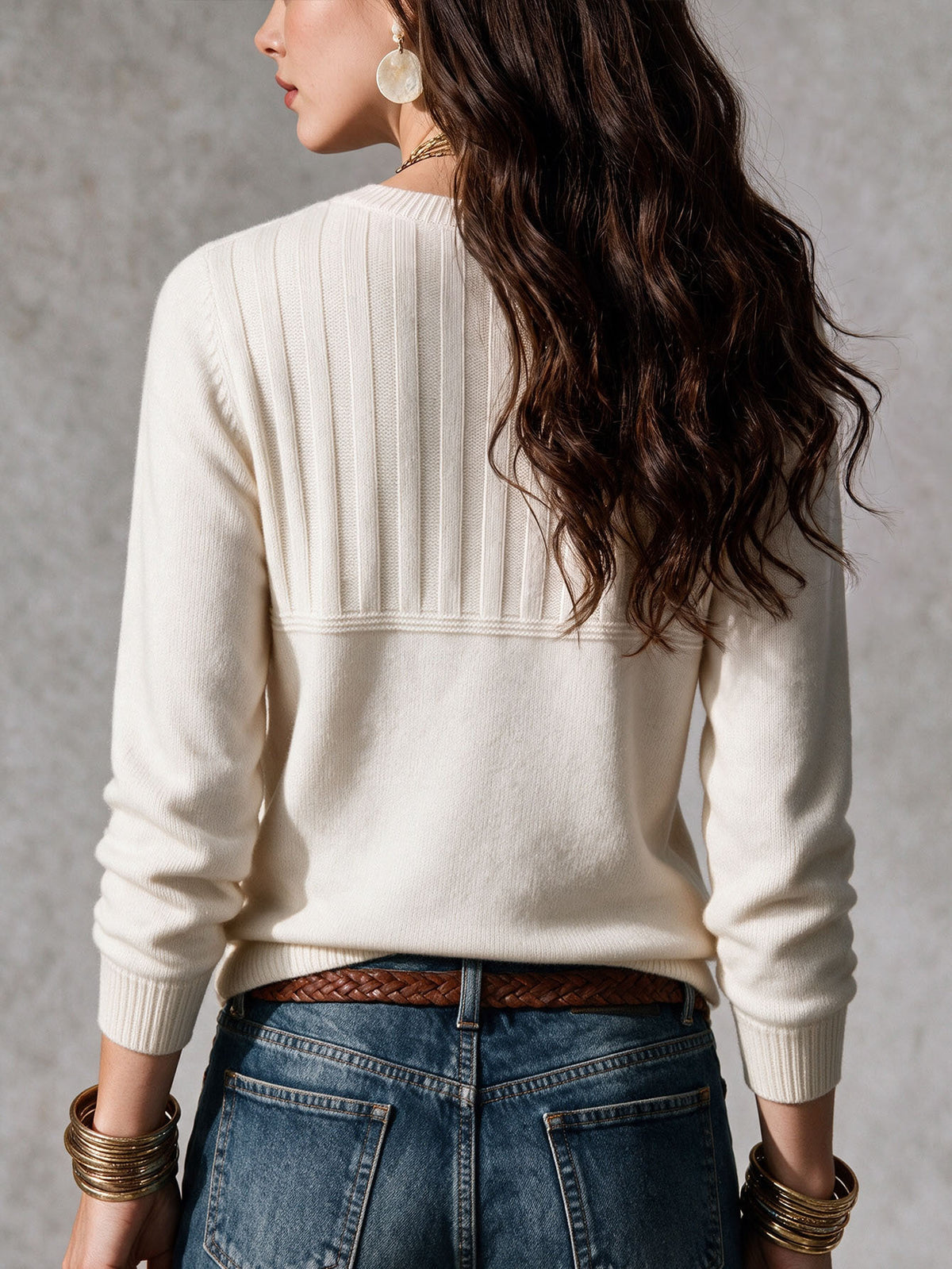 Pull uni col rond manches longues femme blanc cassé – photo 5 – Frippin'Dealz
