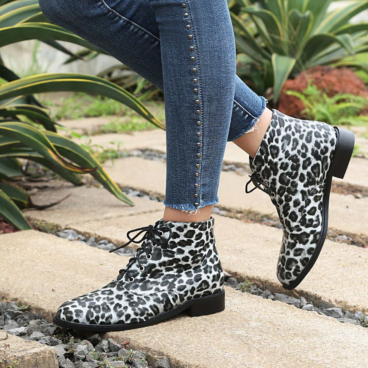 Bottines à lacets imprimé léopard à talon épais – photo 4 – Frippin'Dealz