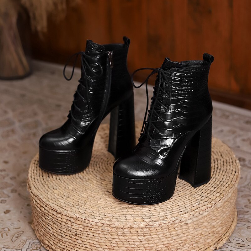 Bottines cuir talon haut plateforme lacets croisés femme – photo 39 – Frippin'Dealz