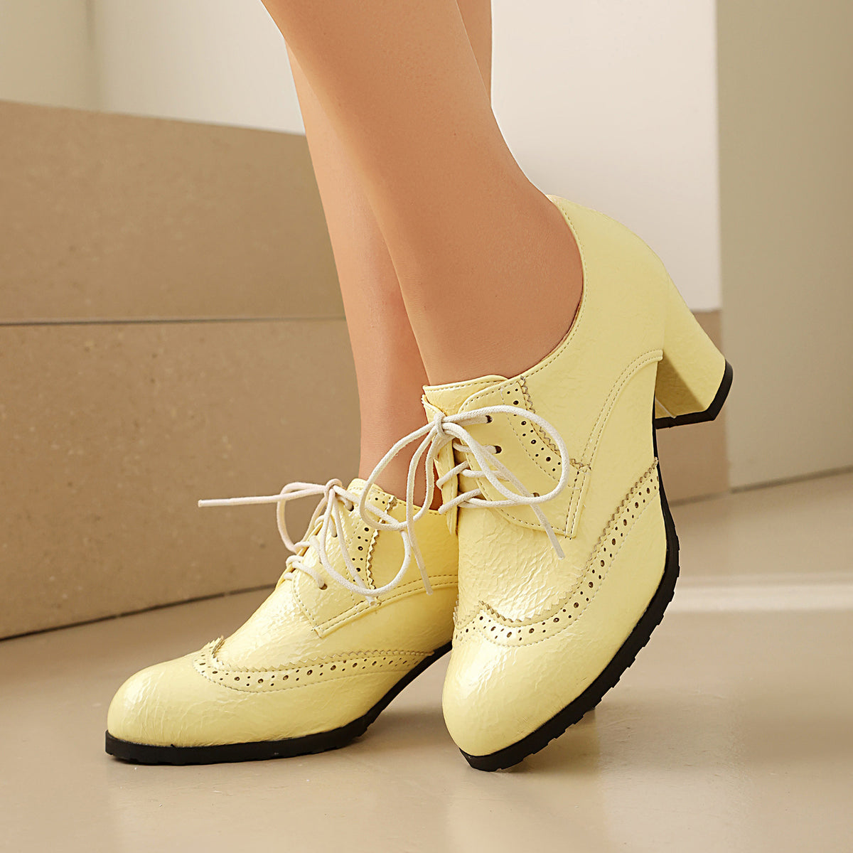 Derbies à talon épais et lacets – photo 3 – Frippin'Dealz