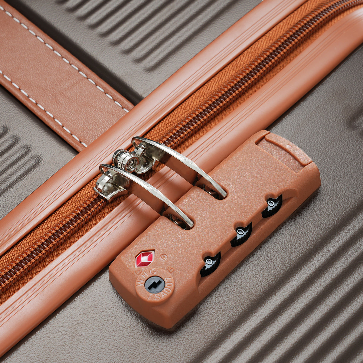 Set de voyage valise cabine cuivré – photo 8 – Frippin'Dealz
