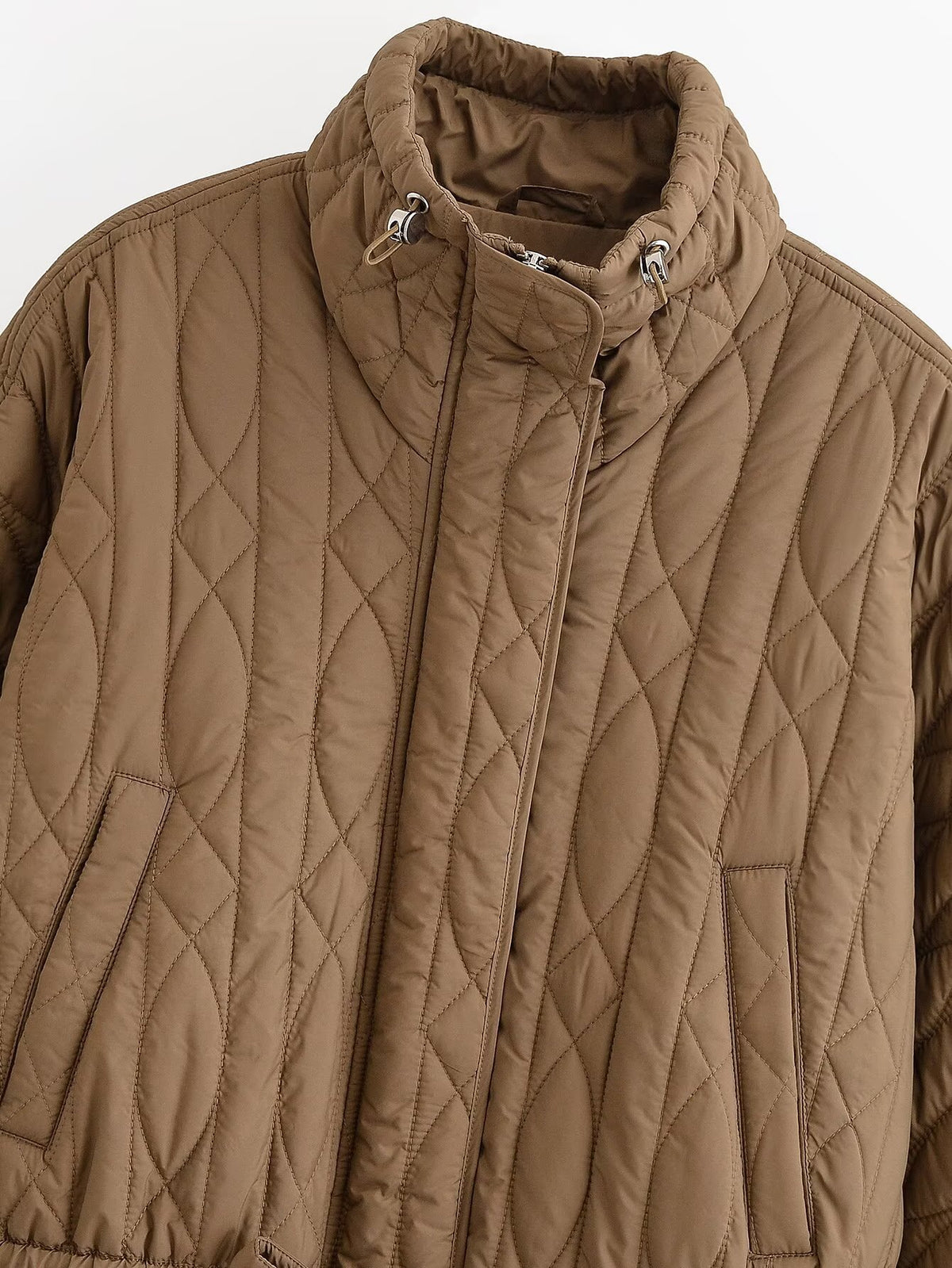 Veste courte matelassée col montant zippée ceinturée coupe ample femme – photo 10 – Frippin'Dealz