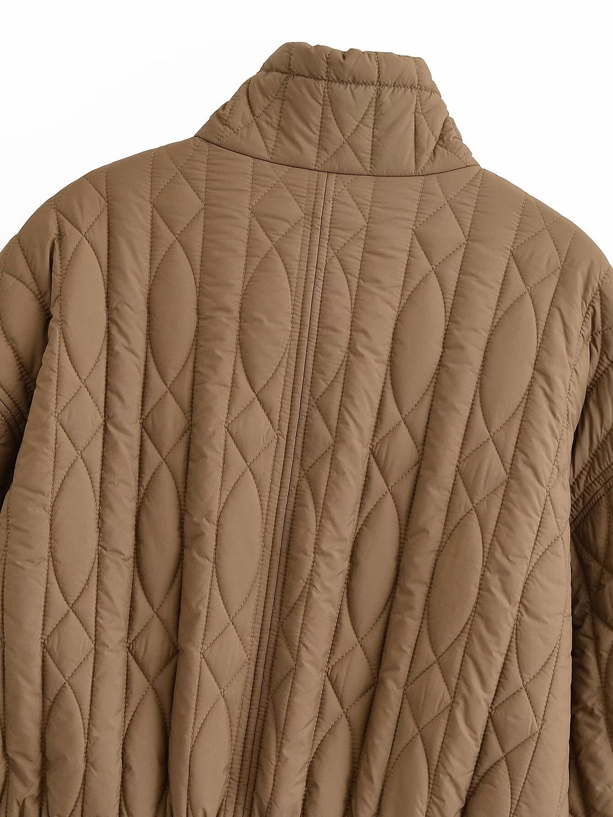Veste courte matelassée col montant zippée ceinturée coupe ample femme – photo 18 – Frippin'Dealz