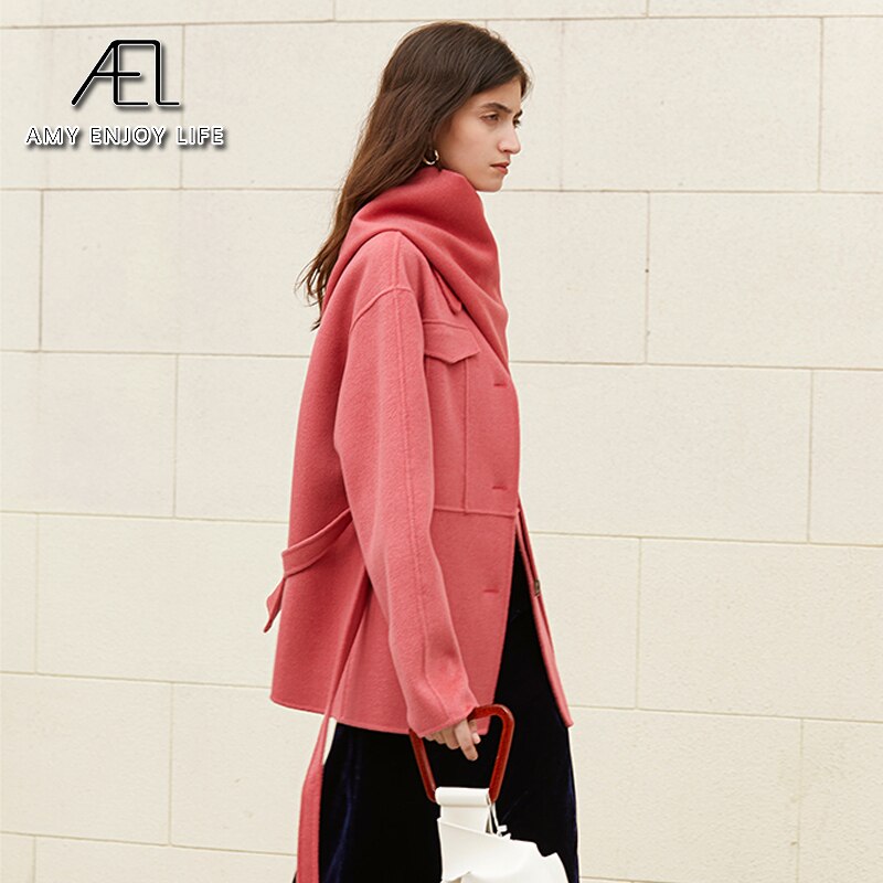 Manteau en laine rose poudré à ceinture, avec écharpe, col tailleur 4
