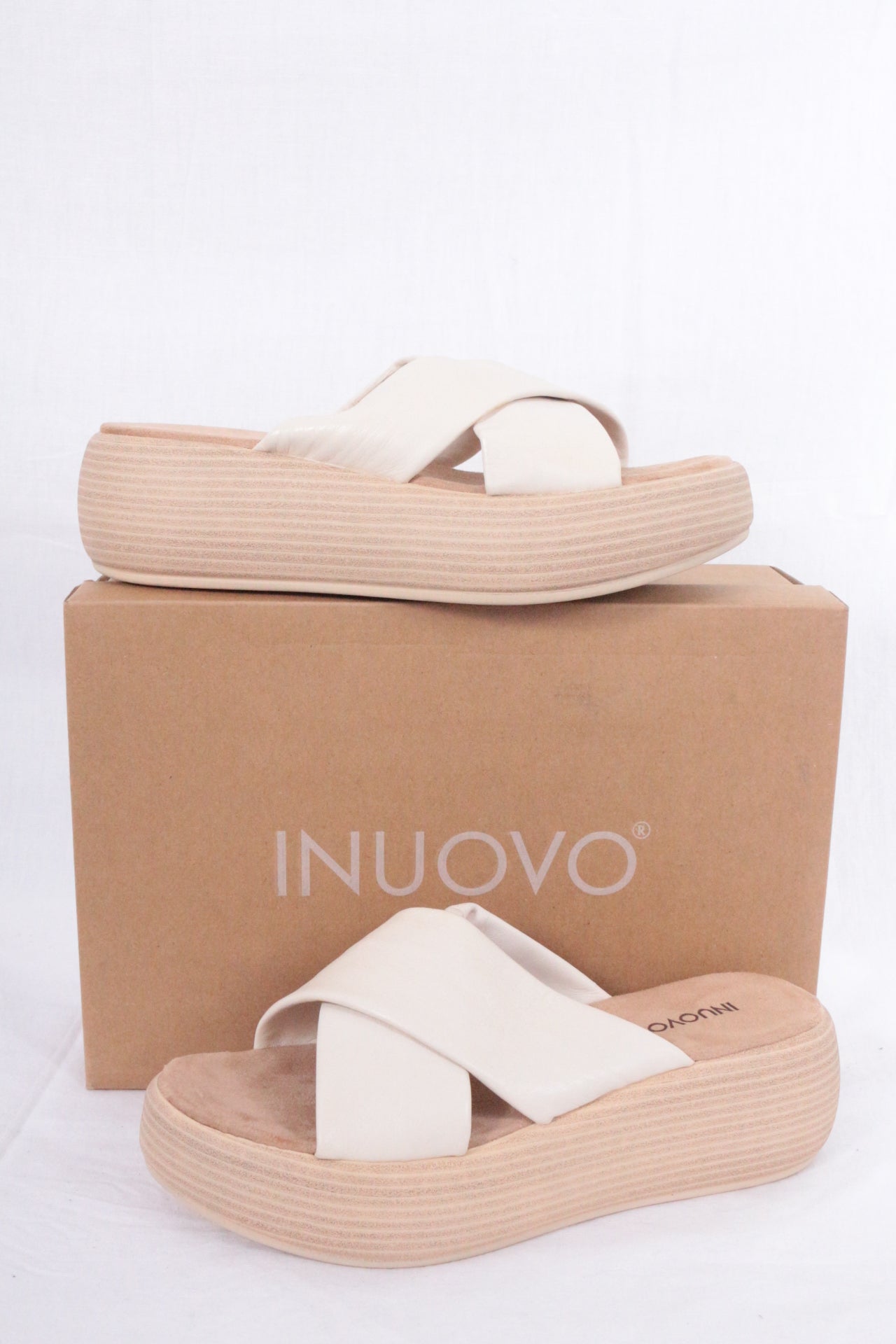 Inuovo – Pantoletten – Leder – Creme 10
