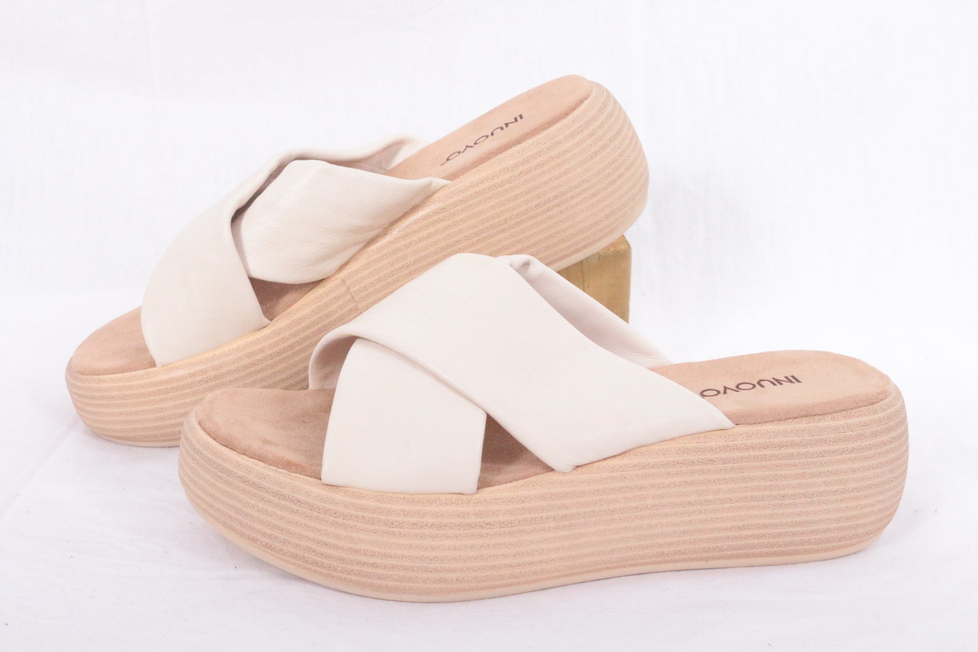 Inuovo Mules Cuir Crème   Neuf